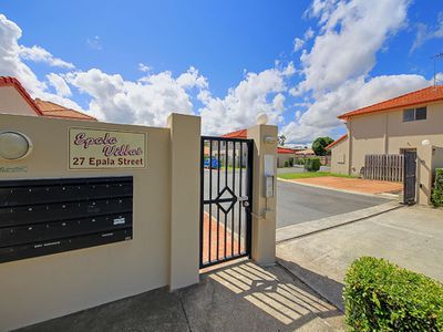 1/27 Epala St, Carina