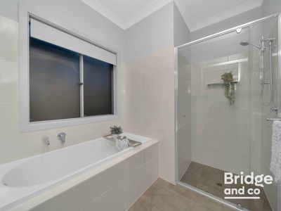 15A Lochinvar Street, Paradise