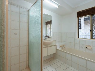 3 Lakeside Crescent, Forest Lake