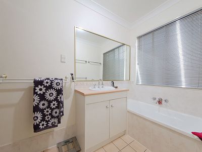 110 Hargreaves Road, Manly West