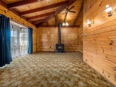 23 Stuart Drive, Woodend