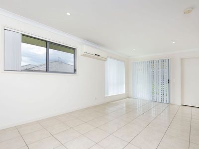 40 Whipbird Street, Bellbird Park
