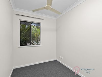 4 / 6 Quetta Close, Manoora