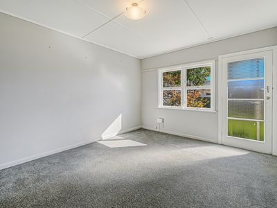 4 / 106 Grove Street, The Wood