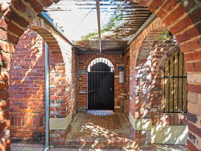 3 / 3 Greenway Street, Perth