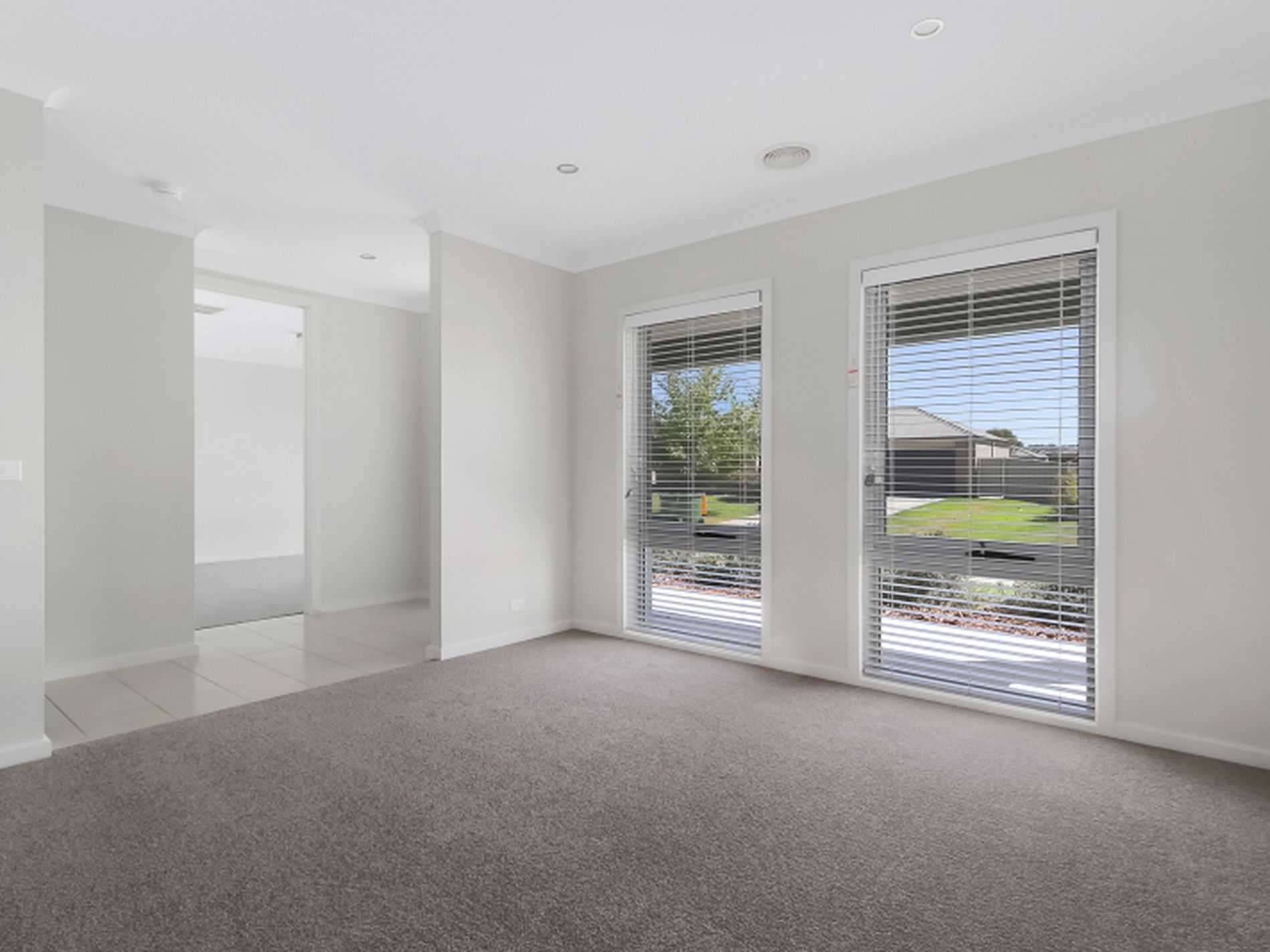 4 MCDOUGALL GROVE, Wodonga