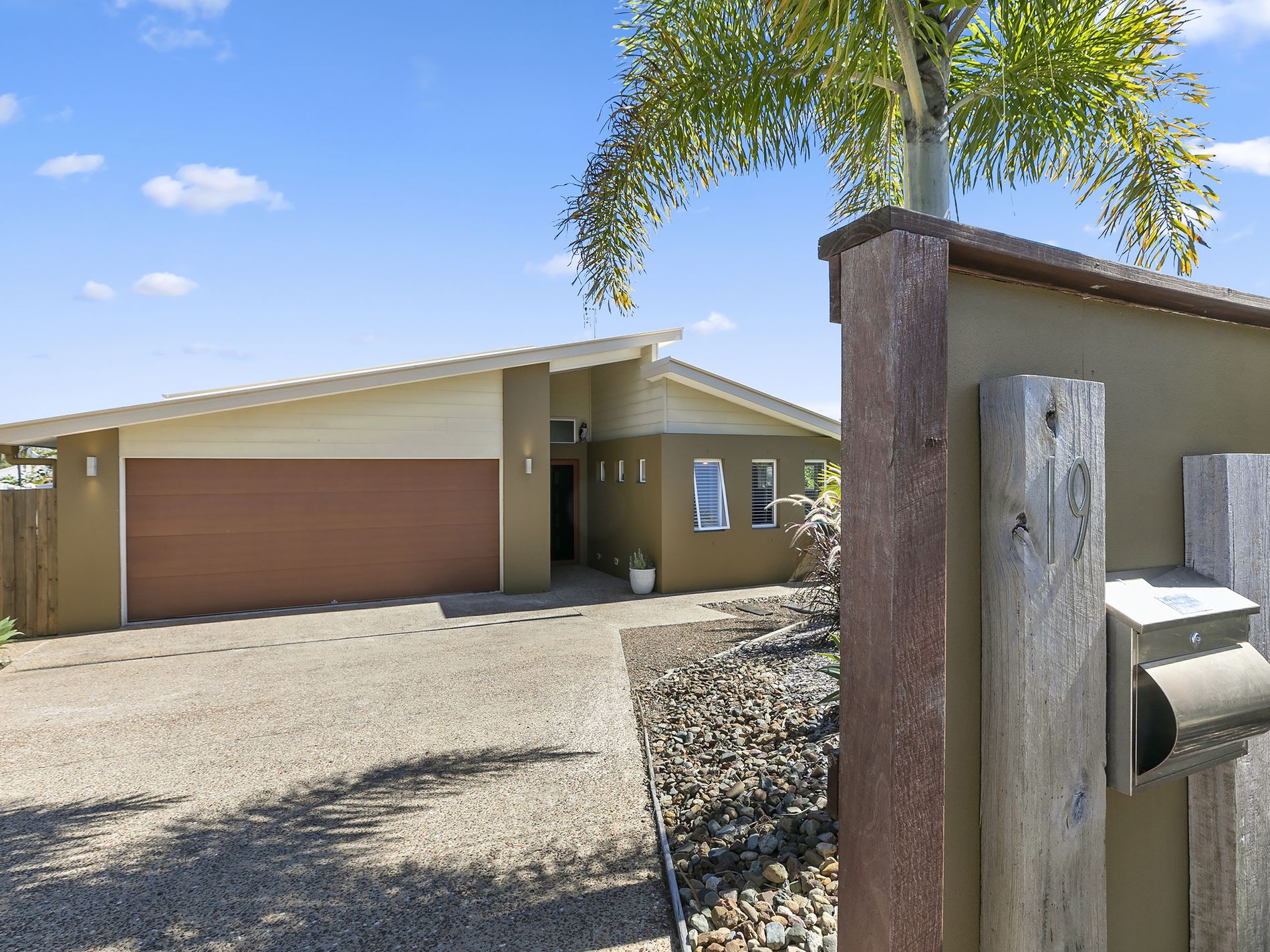 19 Feathertail Place, Peregian Springs