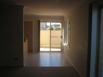 2 / 16 Seymour Drive, Flinders