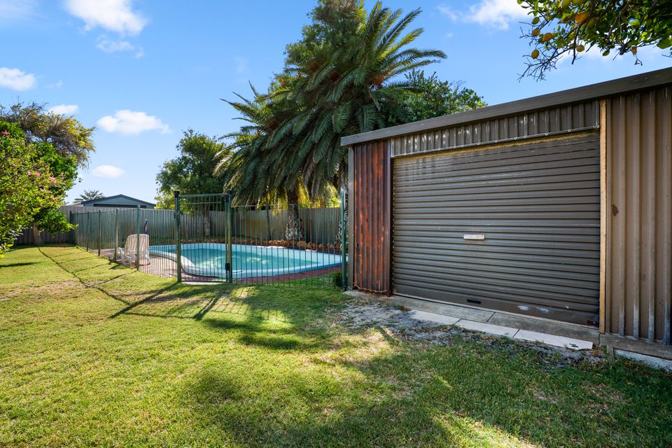 6 Ocean Place, Waikiki