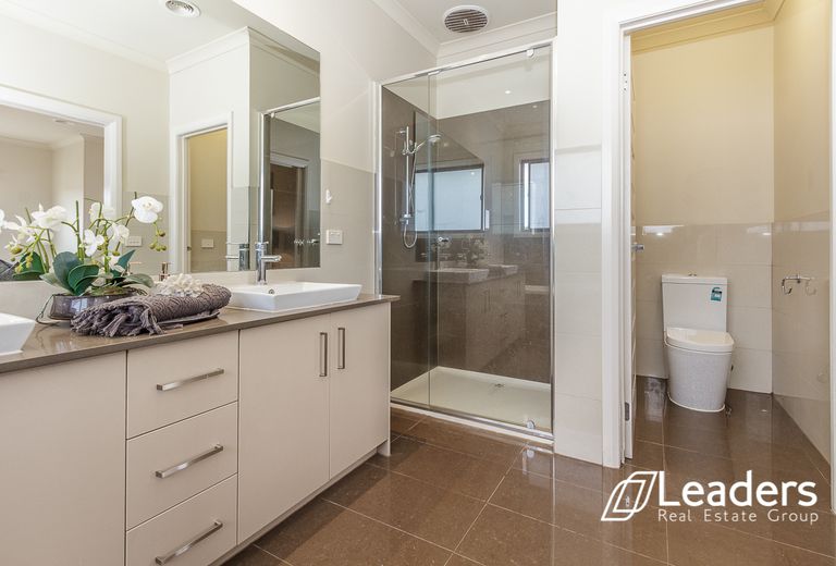 29 Kinnoull Grove, Glen Waverley