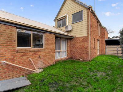 4 Cypress Hill Drive, Narre Warren South