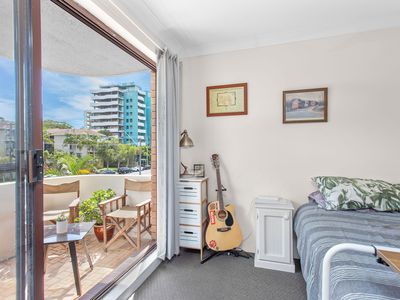 6 / 26-28  Head Street, Forster