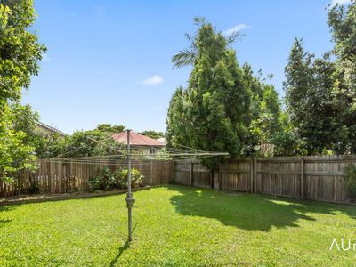 16 Shire Street, Coorparoo