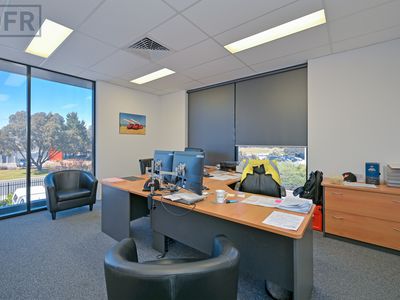 10 Merino Entrance, Cockburn Central