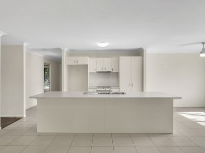 3 Pro Hart Close, Brassall