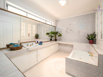 7 Everett Close, Herne Hill