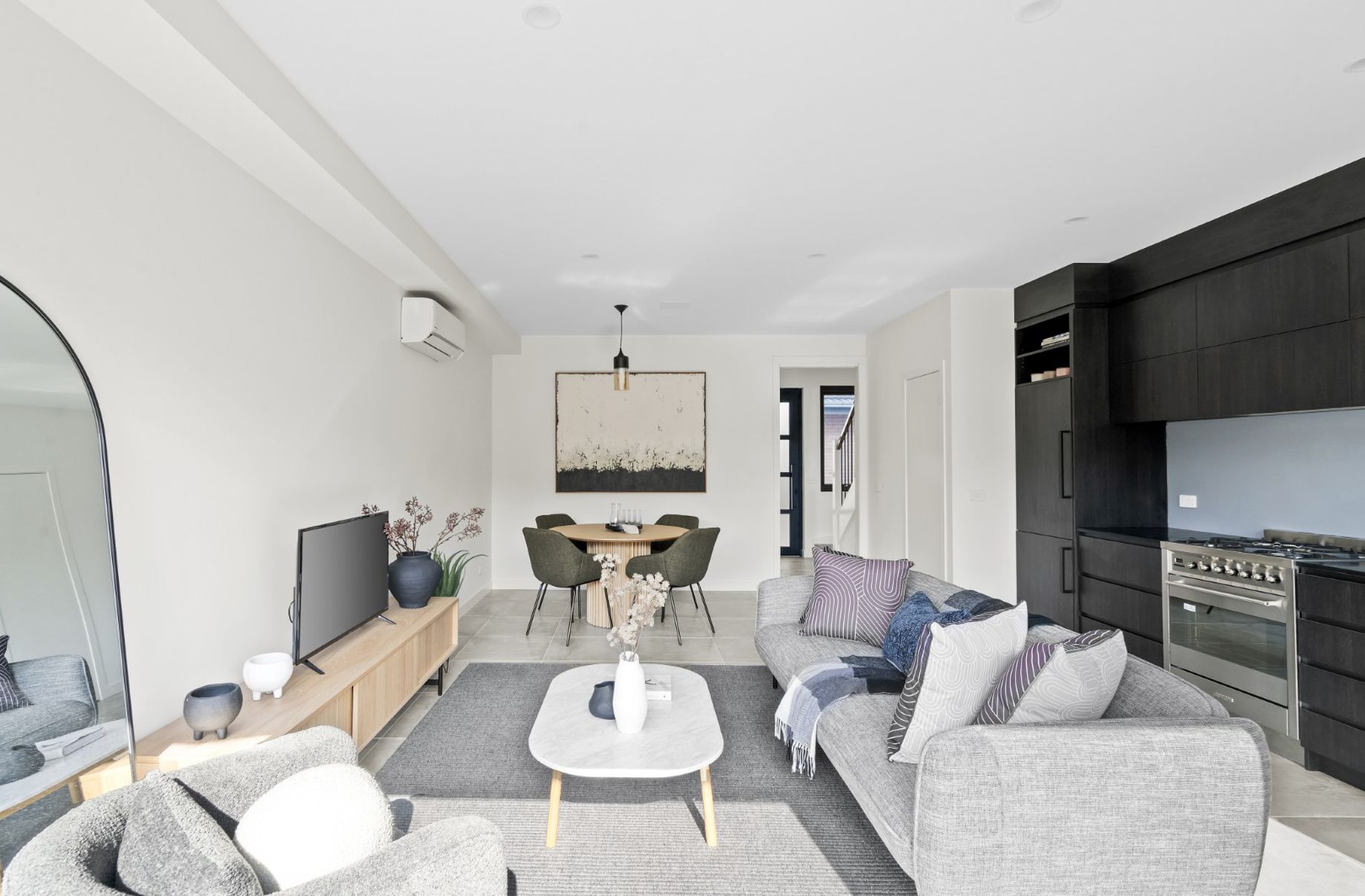4 / 123 Millers Road, Altona North