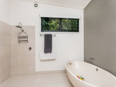 21 Mundurra Avenue, Ocean Shores