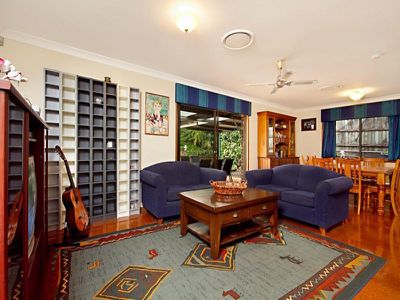 16 Monica Street, Rochedale South