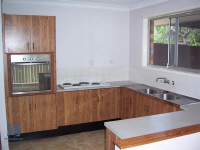 58 Pandeen Road, Rochedale South