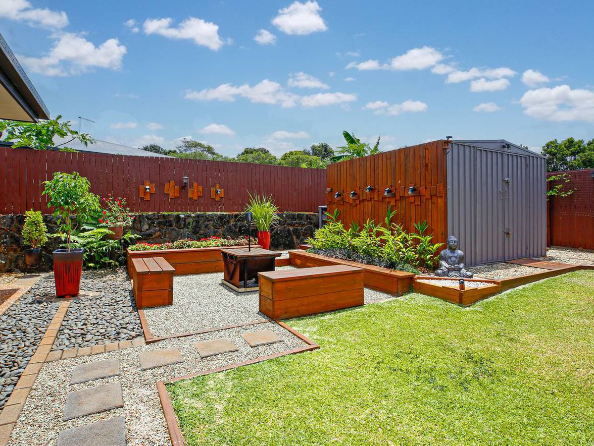 13 Lavender Crescent, Atherton