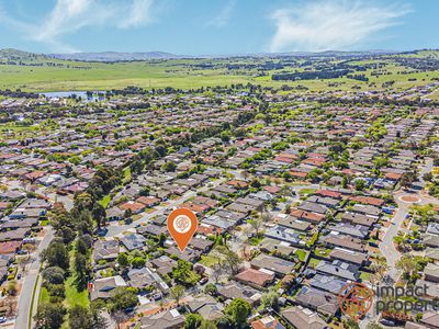 49 Tarrant Crescent, Dunlop