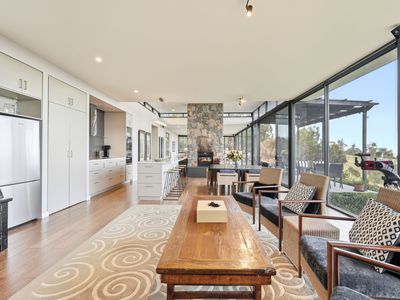 11903 Tasman Highway, Rocky Hills