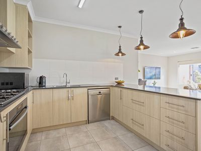 21 Sarsaparilla Ramble, Byford