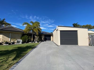 27 Lester Crescent, Torquay