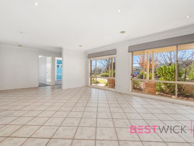 9 Country Way, Abercrombie