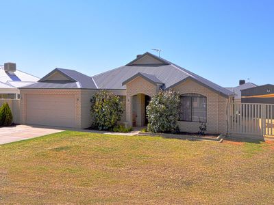 12 Henderson Drive, Kalgoorlie