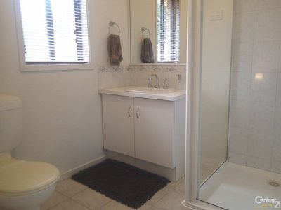 14 Bateman Grove, Hampton Park