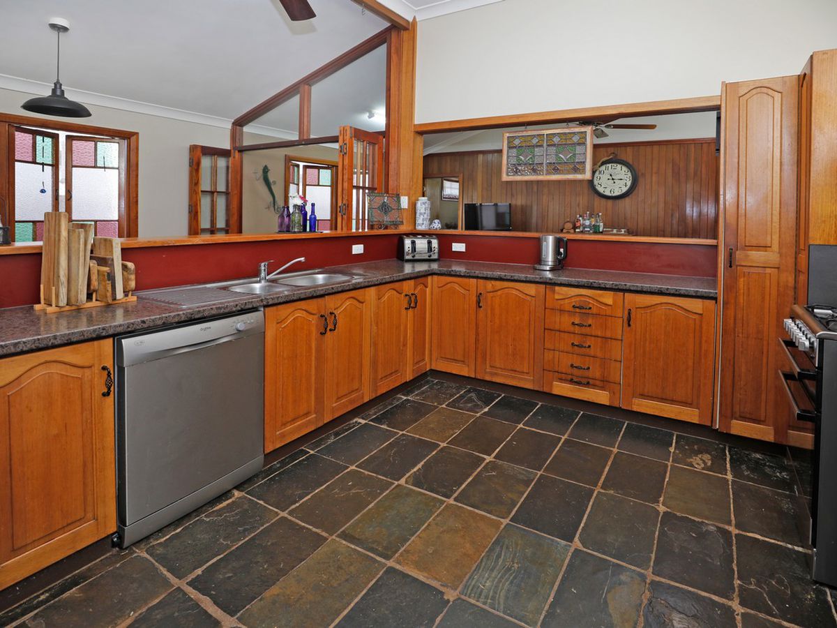 30 Eacham Road, Yungaburra