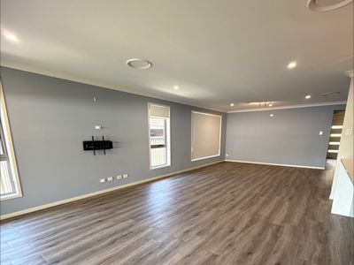11 Trinity Point Drive, Morisset Park