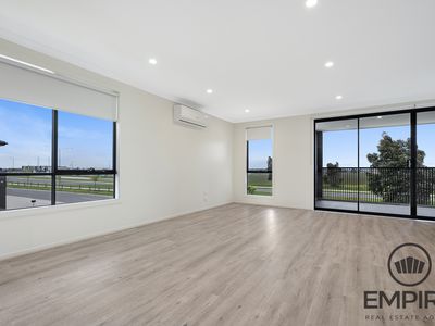 1 Gudali Walk, Clyde North