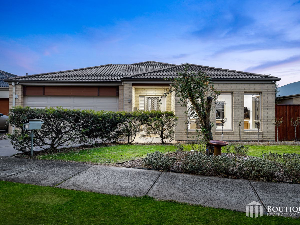 5 Bayview Rise, Bayswater North