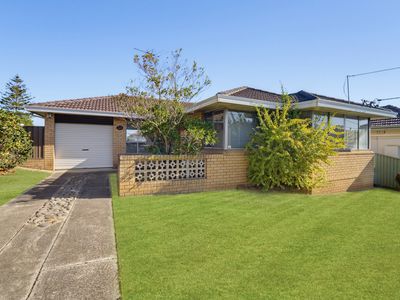 26 Woodpark Road, Guildford