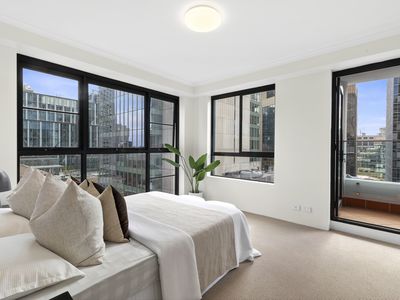 2003 / 1 Hosking Place, Sydney