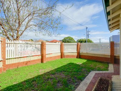 1 / 6 Ramsdale Street, Scarborough