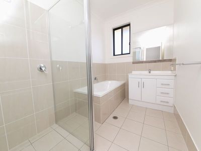 19 /  2-8 Diane Street, Dubbo