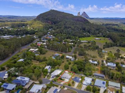 4 Bronzewing Place, Glass House Mountains