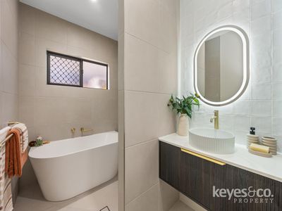 2 Enright Street, Mysterton