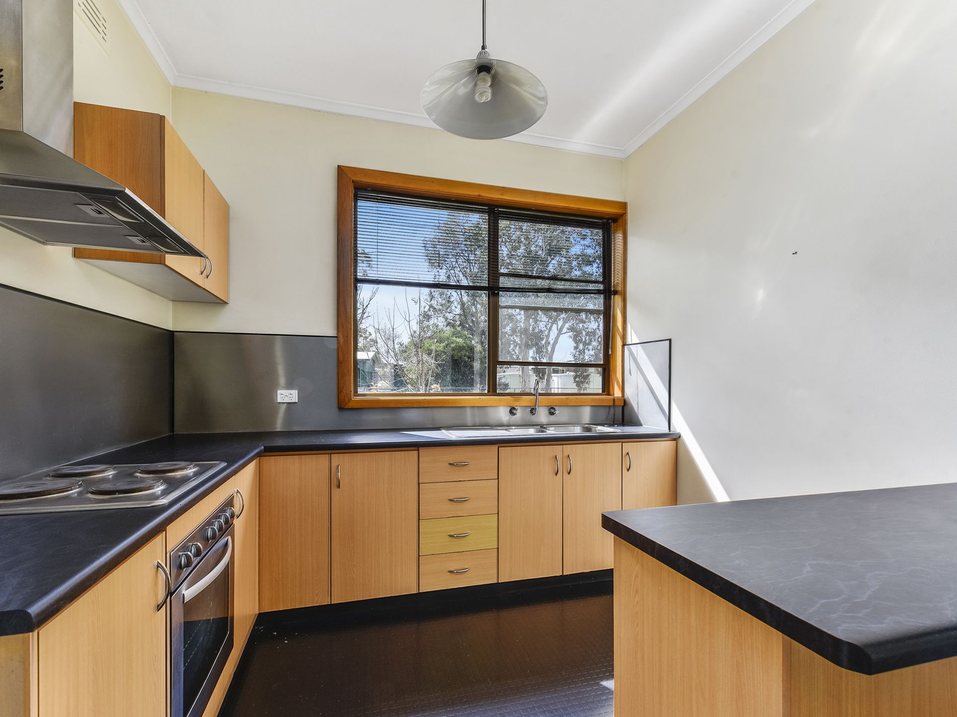 8 Science Avenue, Millicent