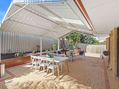 2 / 84 Clydesdale Street, Como