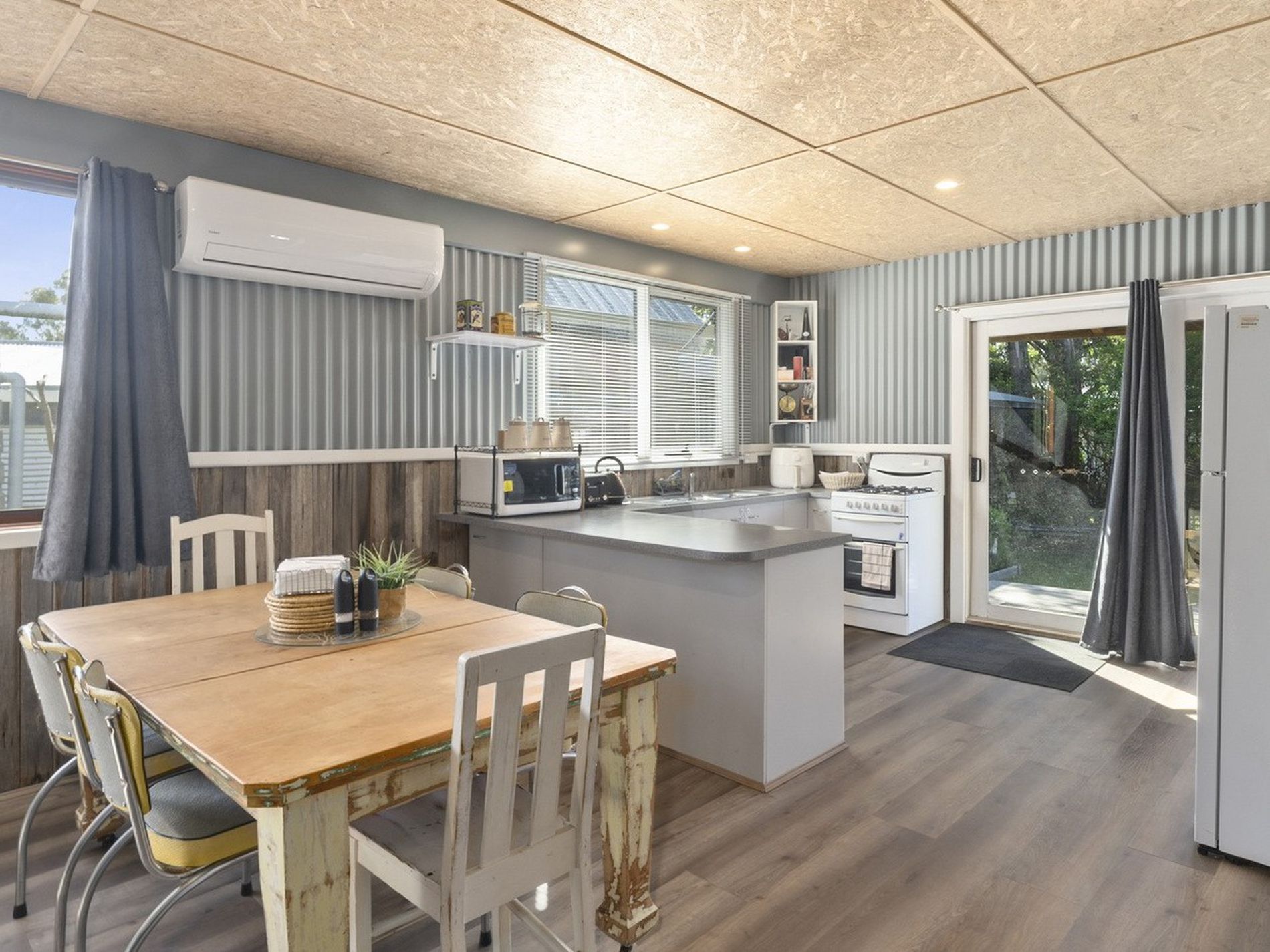 2594 Mansfield-Woods Point Road, Howqua Inlet