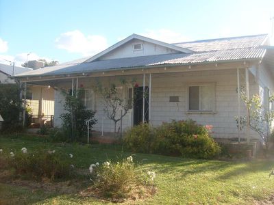 77 Wamboin Street, Gilgandra
