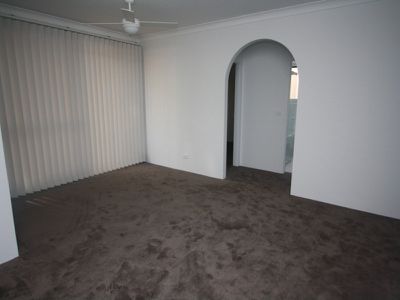 11 / 13-15 Meadow Crescent, Meadowbank