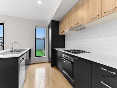 7 Zagros Street, Clyde North