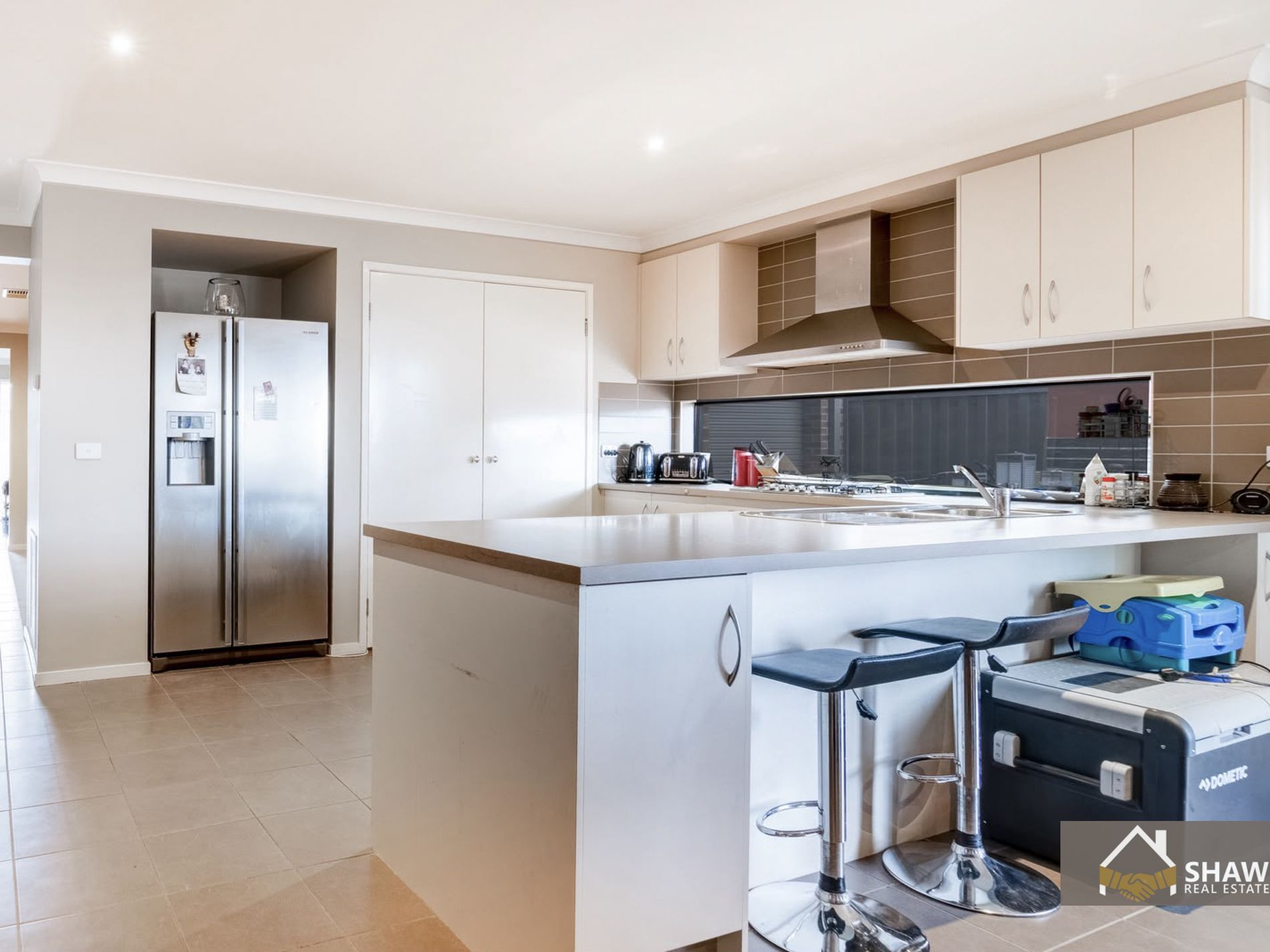 6 Field Street, Manor Lakes