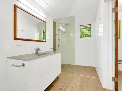 97-99 James Cook Drive, Kewarra Beach